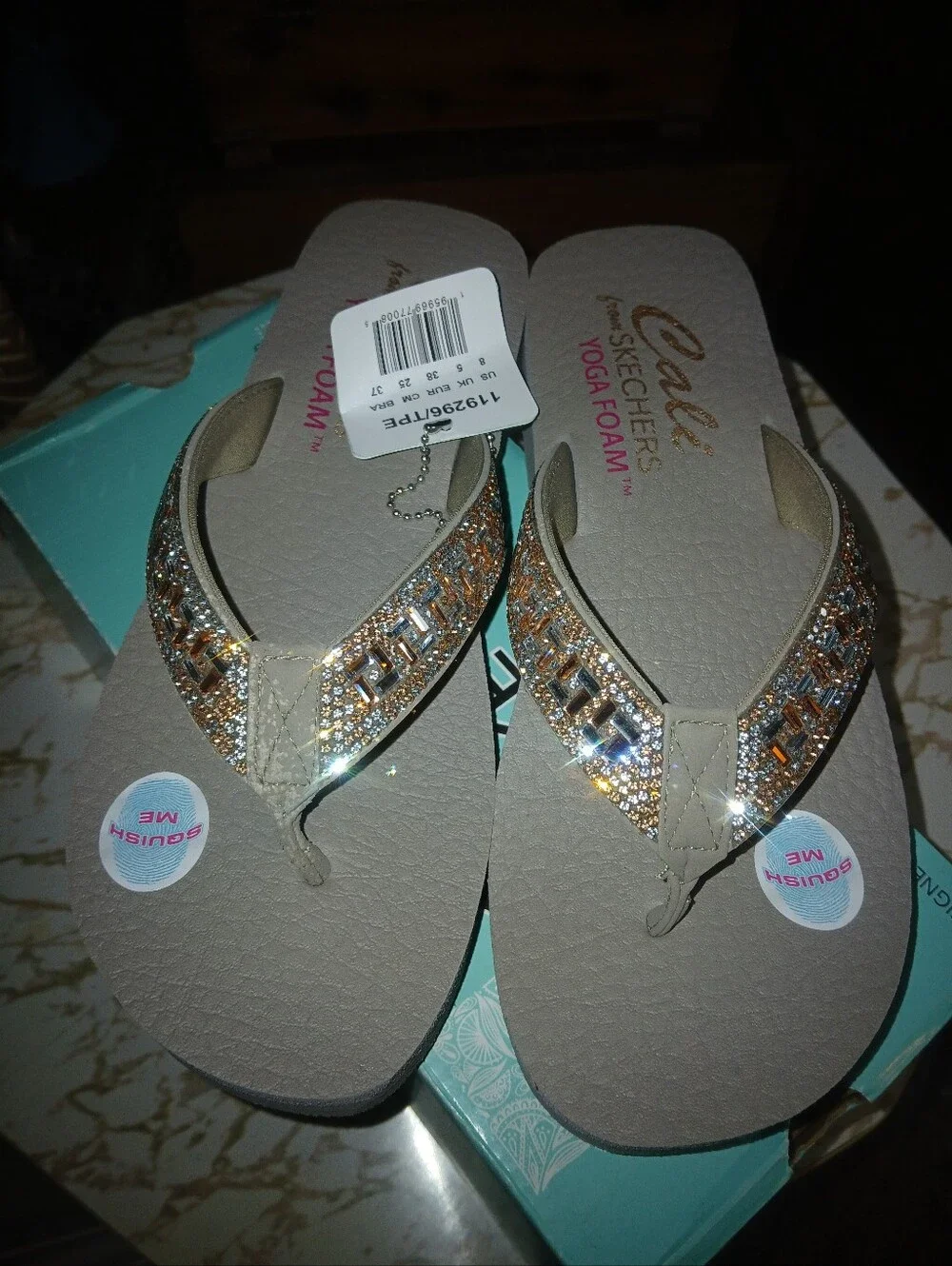 NWT Women's Vega Cali Sketchers Wedges.